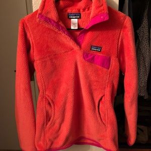 Coral Patagonia sweatshirt
